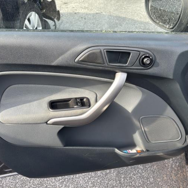 Retroviseur interieur FORD FIESTA 6 Photo n°8