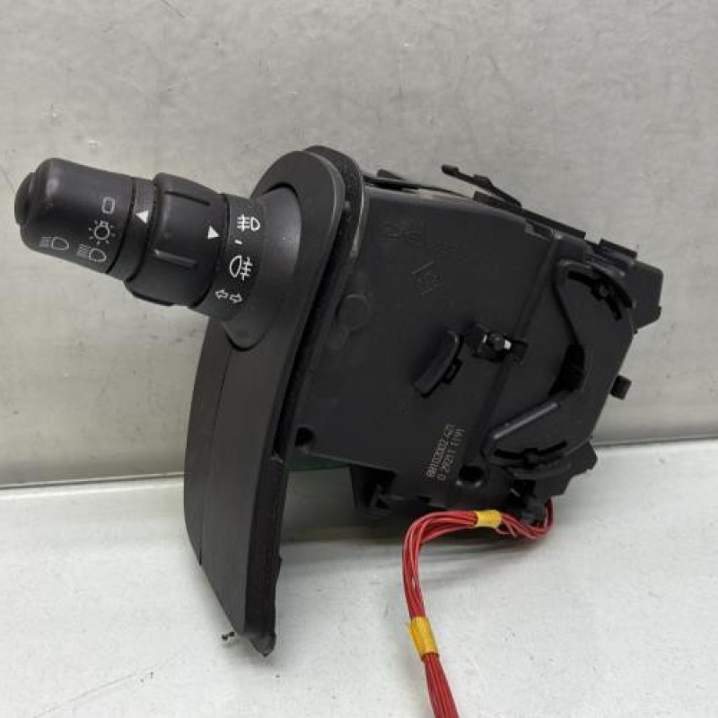 Commodo phare RENAULT CLIO 3 Photo n°1