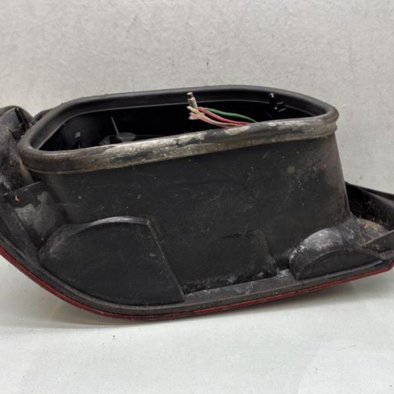 Feu arriere principal droit (feux) CITROEN SAXO Photo n°3