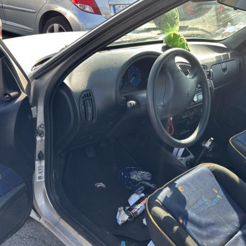 Feu arriere principal droit (feux) CITROEN SAXO Photo n°12