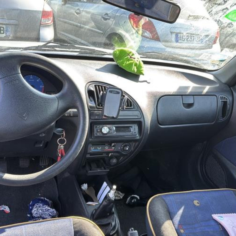 Feu arriere principal droit (feux) CITROEN SAXO Photo n°16