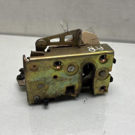 Serrure arriere droit CITROEN SAXO Photo n°1