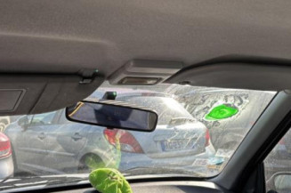 Serrure avant droit CITROEN SAXO