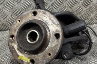 Pivot de moyeu avant droit PEUGEOT 208 1 Photo n°1