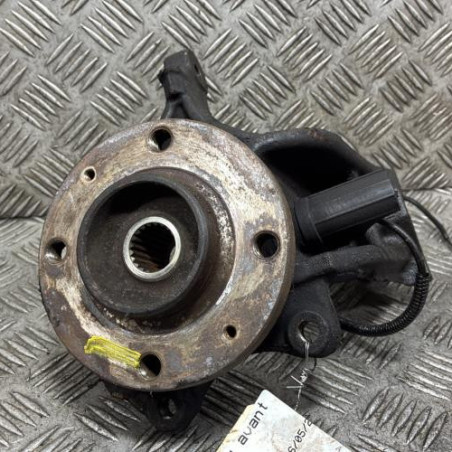 Pivot de moyeu avant droit PEUGEOT 208 1 Photo n°1