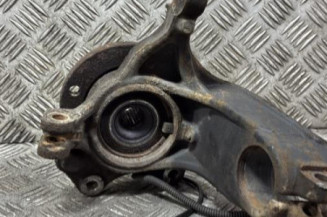 Pivot de moyeu avant gauche PEUGEOT 208 1