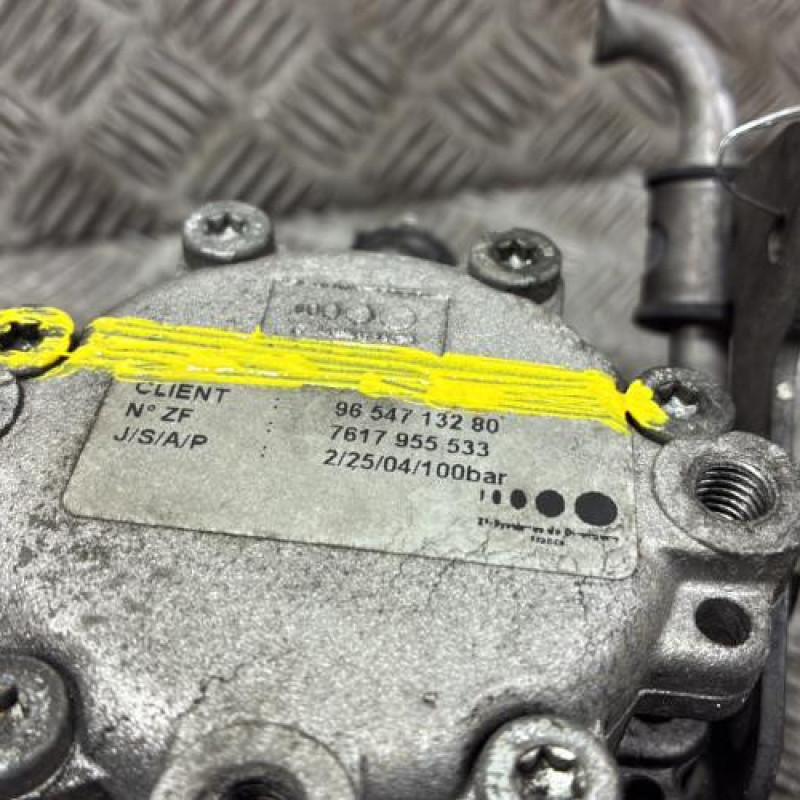 Pompe de direction PEUGEOT 407 Photo n°2