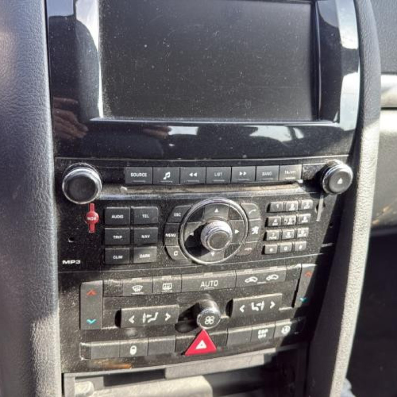 Bouton de coffre PEUGEOT 407 Photo n°20