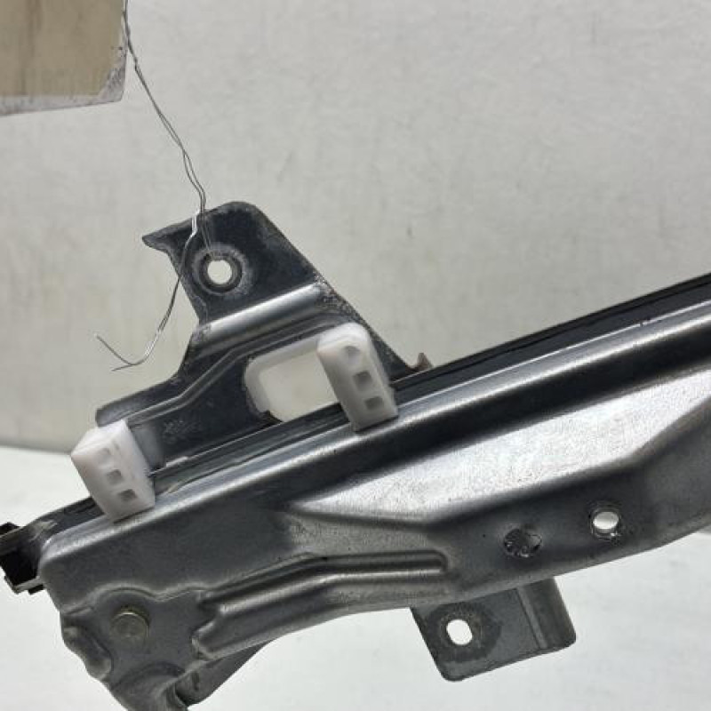 Leve vitre electrique arriere droit PEUGEOT 407 Photo n°4