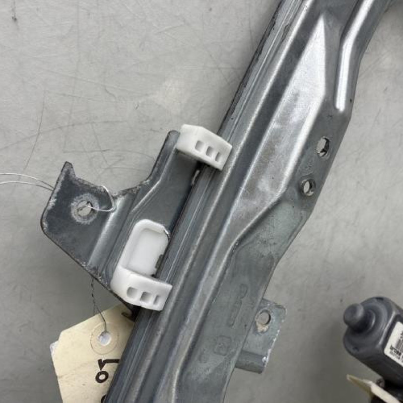 Leve vitre electrique arriere gauche PEUGEOT 407 Photo n°7