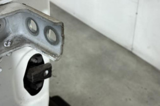 Porte avant droit PEUGEOT 208 1