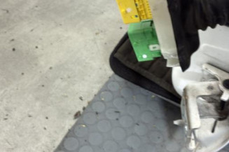 Porte avant gauche PEUGEOT 208 1