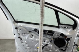 Porte avant gauche PEUGEOT 208 1
