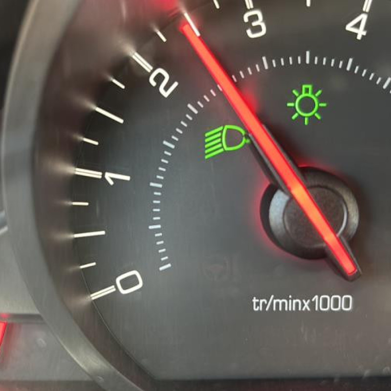 Aile avant gauche PEUGEOT 208 1 Photo n°9