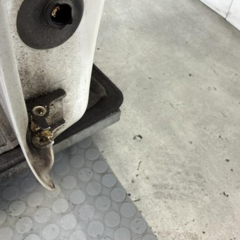 Porte avant droit PEUGEOT 208 1 Photo n°5