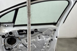 Porte avant droit PEUGEOT 208 1