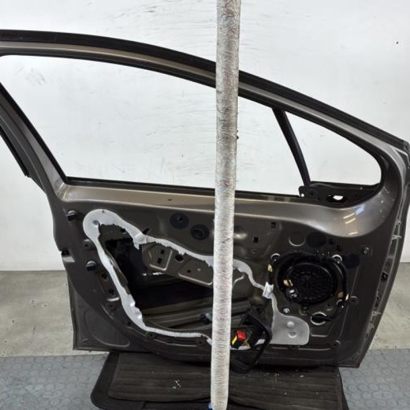 Porte avant gauche PEUGEOT 208 1 Photo n°3