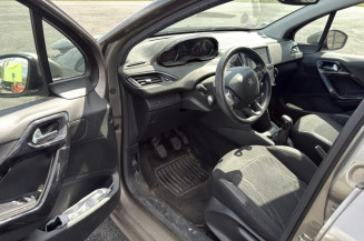 Renfort pare choc arriere (traverse) PEUGEOT 208 1