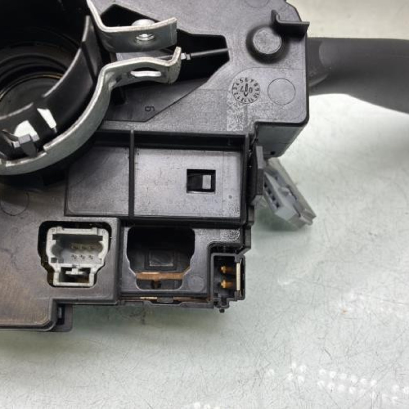 Com (Bloc Contacteur Tournant+Commodo Essuie Glace+Commodo Phare) PEUGEOT 206 Photo n°9