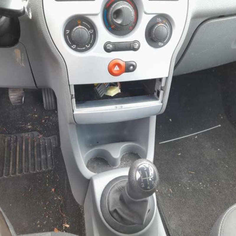 Poignee porte avant gauche RENAULT MODUS Photo n°10