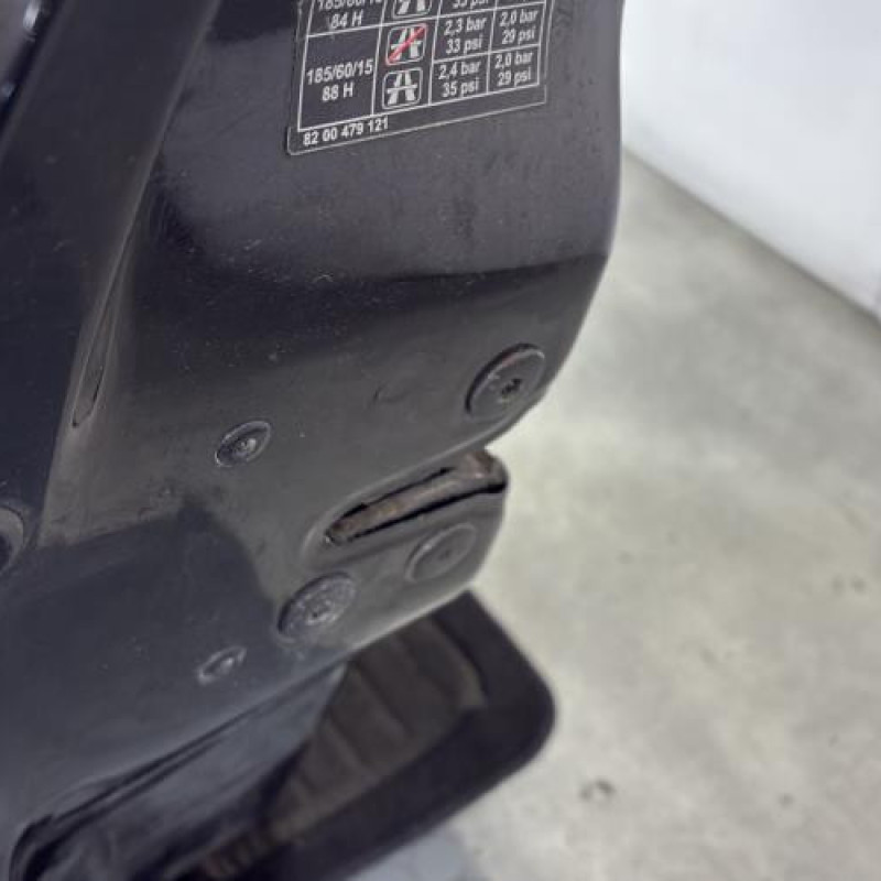 Porte avant gauche RENAULT CLIO 3 Photo n°3