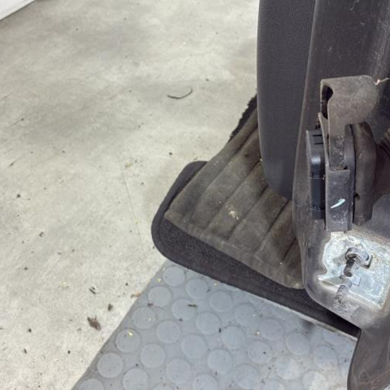 Porte avant gauche RENAULT CLIO 3 Photo n°5