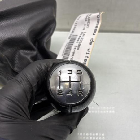 Pommeau de vitesses PEUGEOT 206+