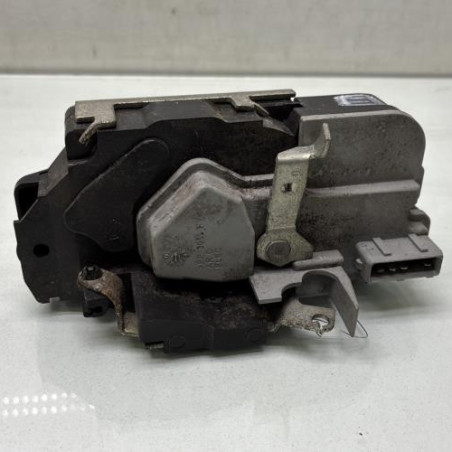 Serrure arriere droit PEUGEOT 206+