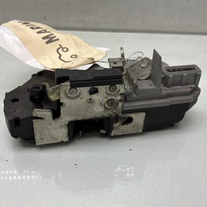 Serrure arriere droit PEUGEOT 206+ Photo n°4