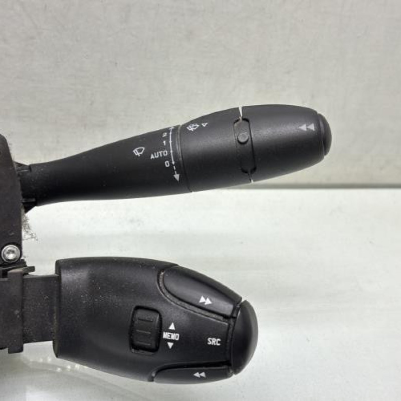 Com (Bloc Contacteur Tournant+Commodo Essuie Glace+Commodo Phare) PEUGEOT 407 Photo n°4