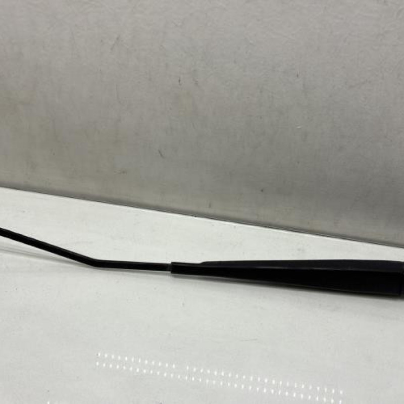 Bras essuie glace avant droit VOLKSWAGEN JETTA 3 Photo n°1