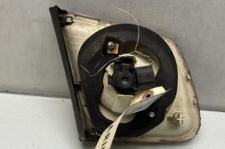 Feu arriere secondaire droit (feux) VOLKSWAGEN JETTA 3