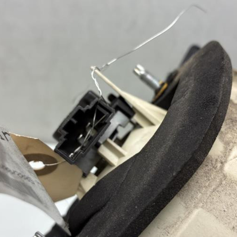 Feu arriere secondaire droit (feux) VOLKSWAGEN JETTA 3 Photo n°3