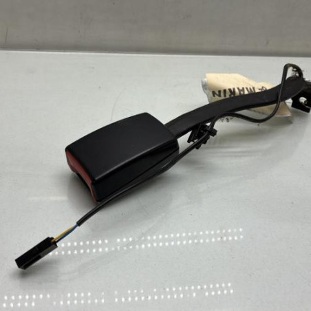 Attache ceinture avant gauche VOLKSWAGEN JETTA 3 Photo n°1