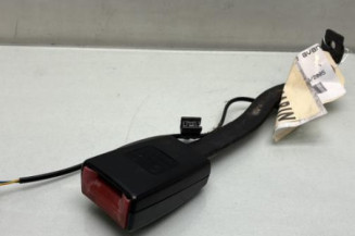 Attache ceinture avant gauche VOLKSWAGEN JETTA 3