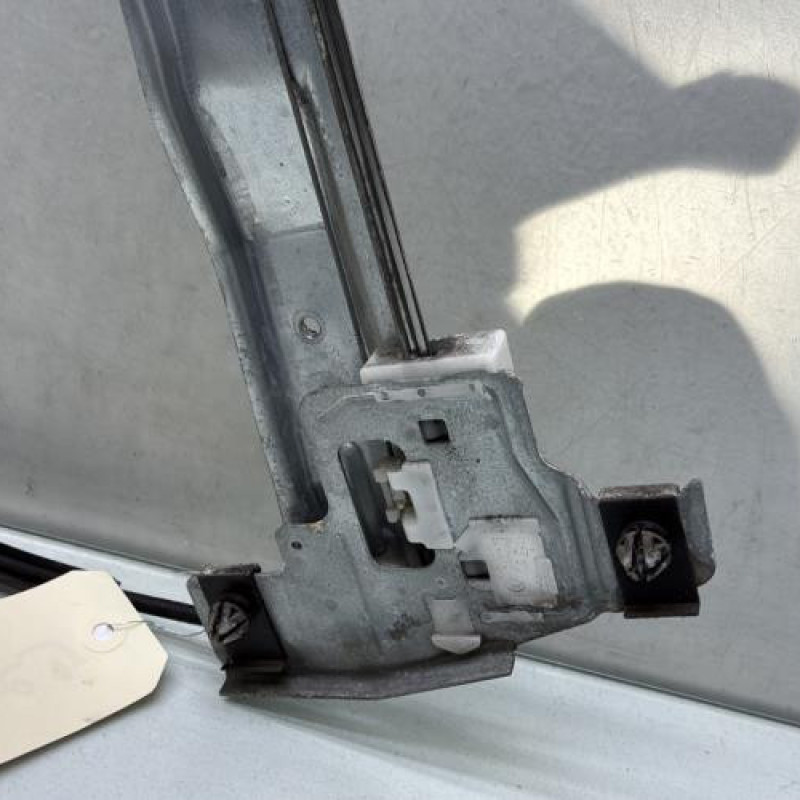 Leve vitre electrique avant gauche PEUGEOT 407 Photo n°3