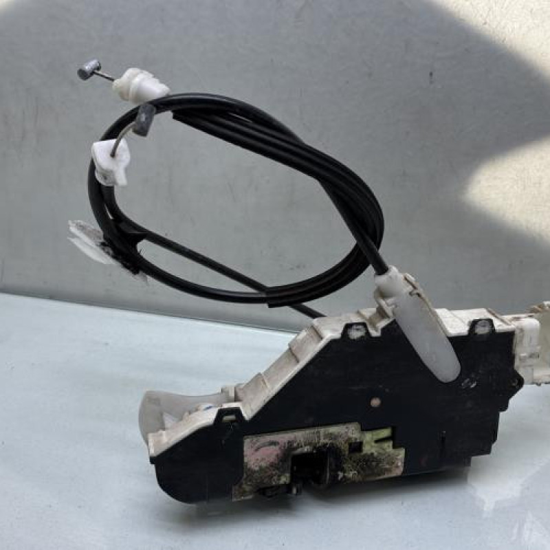 Serrure avant gauche PEUGEOT 407 Photo n°4