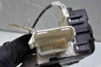 Serrure avant gauche PEUGEOT 407