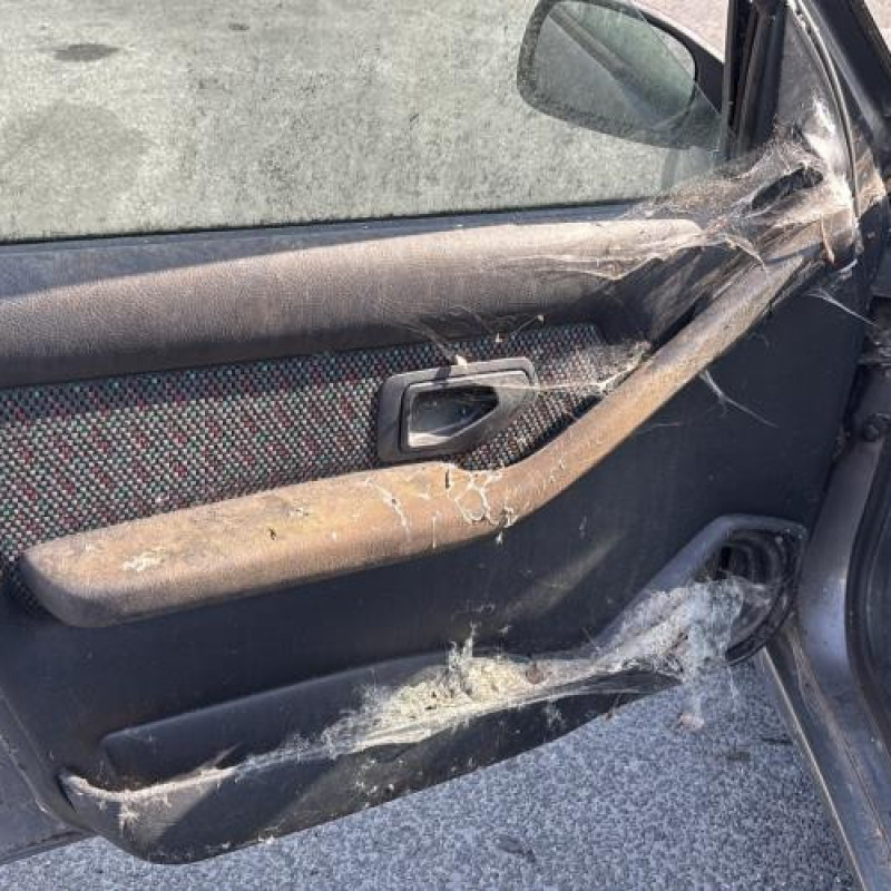 Serrure arriere gauche PEUGEOT 306 Photo n°14