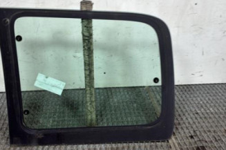 Custode arriere droit PEUGEOT PARTNER 1