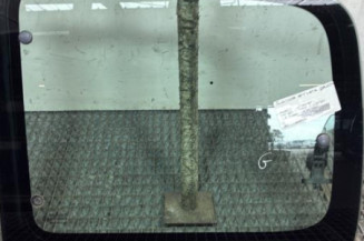 Custode arriere gauche PEUGEOT PARTNER 1 Photo n°1