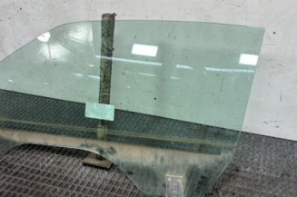 Vitre avant gauche AUDI A4 2