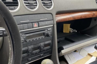 Vitre avant gauche AUDI A4 2