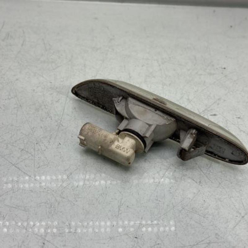 Repetiteur clignotant avant gauche (Feux) BMW SERIE 3 E90 Photo n°3