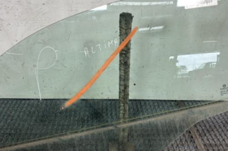 Vitre avant gauche FIAT 500 2 Photo n°1