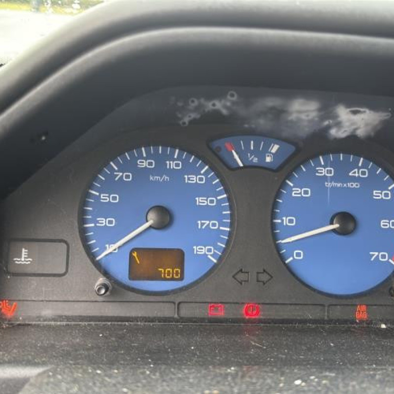 Moteur PEUGEOT 106 Photo n°20