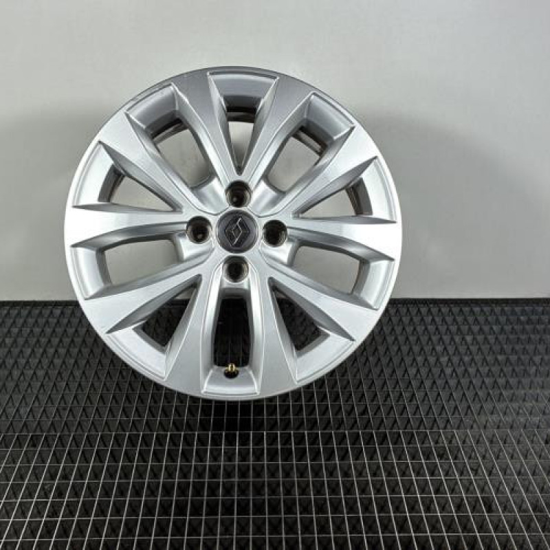 Jante RENAULT CLIO 5 Photo n°1