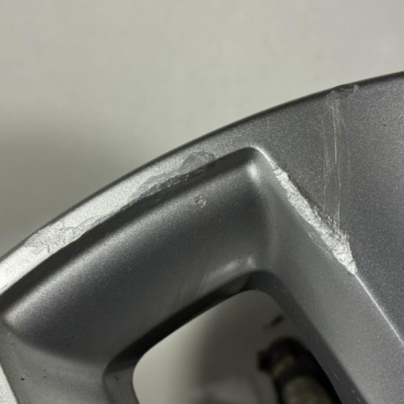 Jante RENAULT CLIO 5 Photo n°3