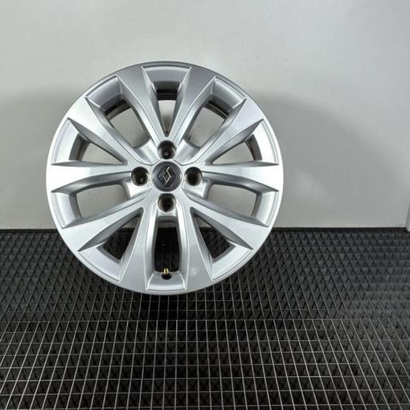 Jante RENAULT CLIO 5 Photo n°1