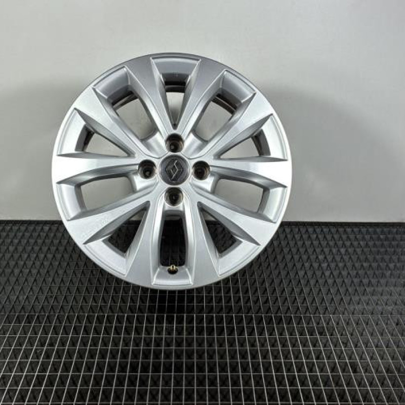 Jante RENAULT CLIO 5 Photo n°1